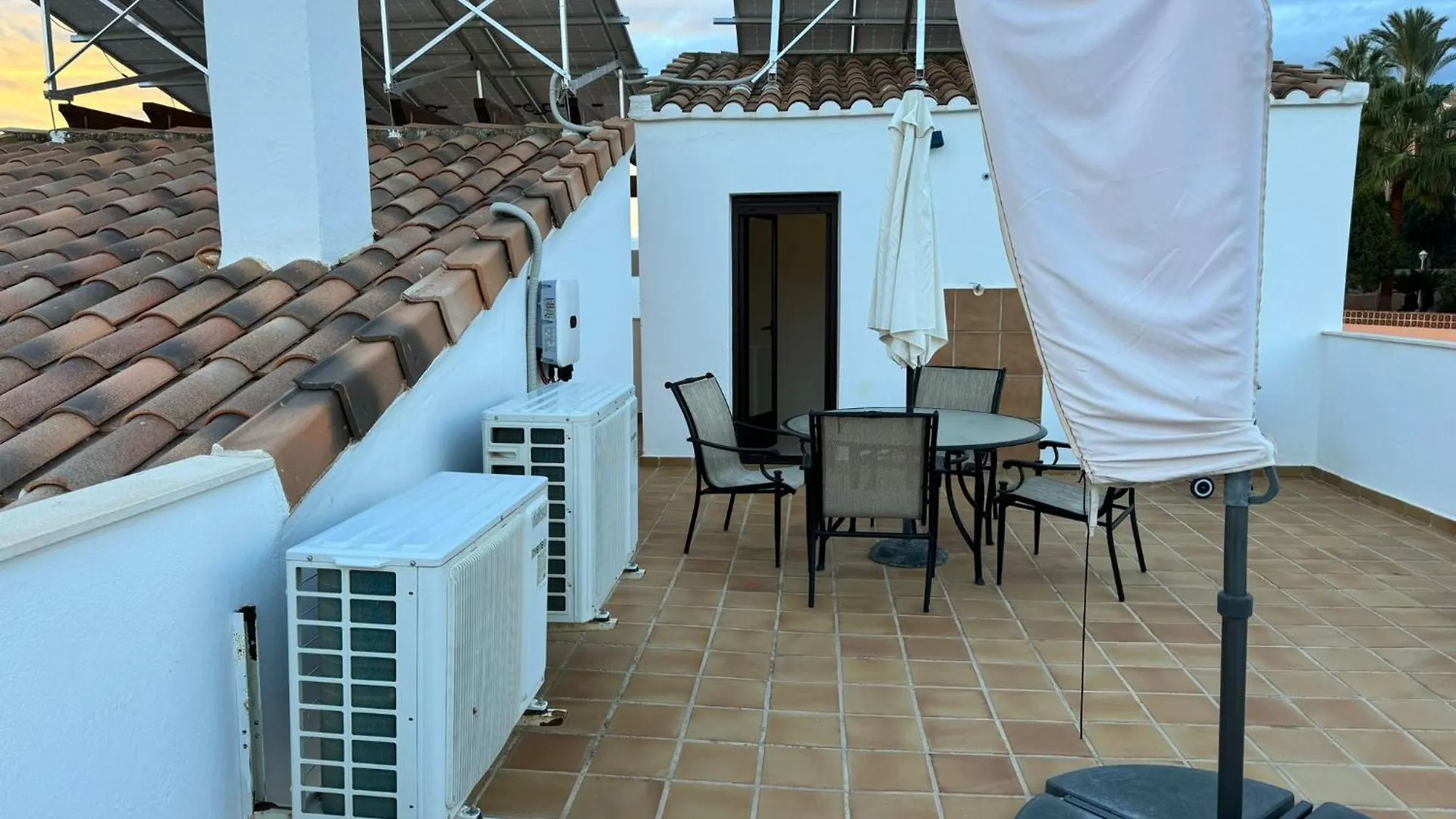 Casa Topacio, 3 Bedrooms And 3 Bathrooms In Quiet Street Mijas Španělsko