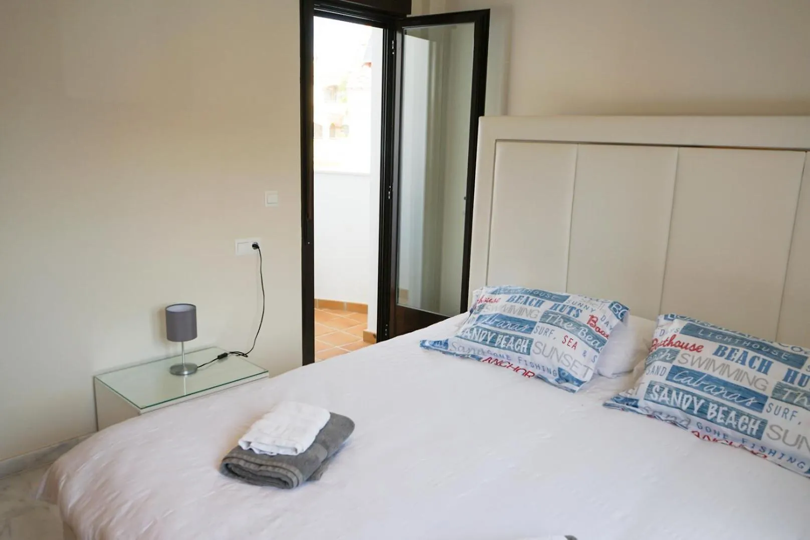 Apartment Casa Topacio, 3 Bedrooms And 3 Bathrooms In Quiet Street Mijas