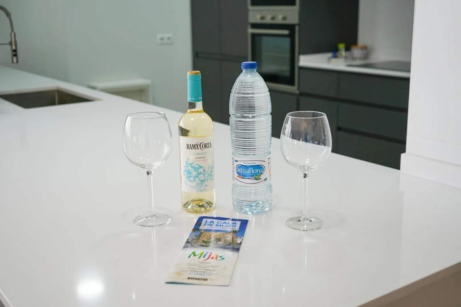 Casa Topacio, 3 Bedrooms And 3 Bathrooms In Quiet Street Mijas Apartment