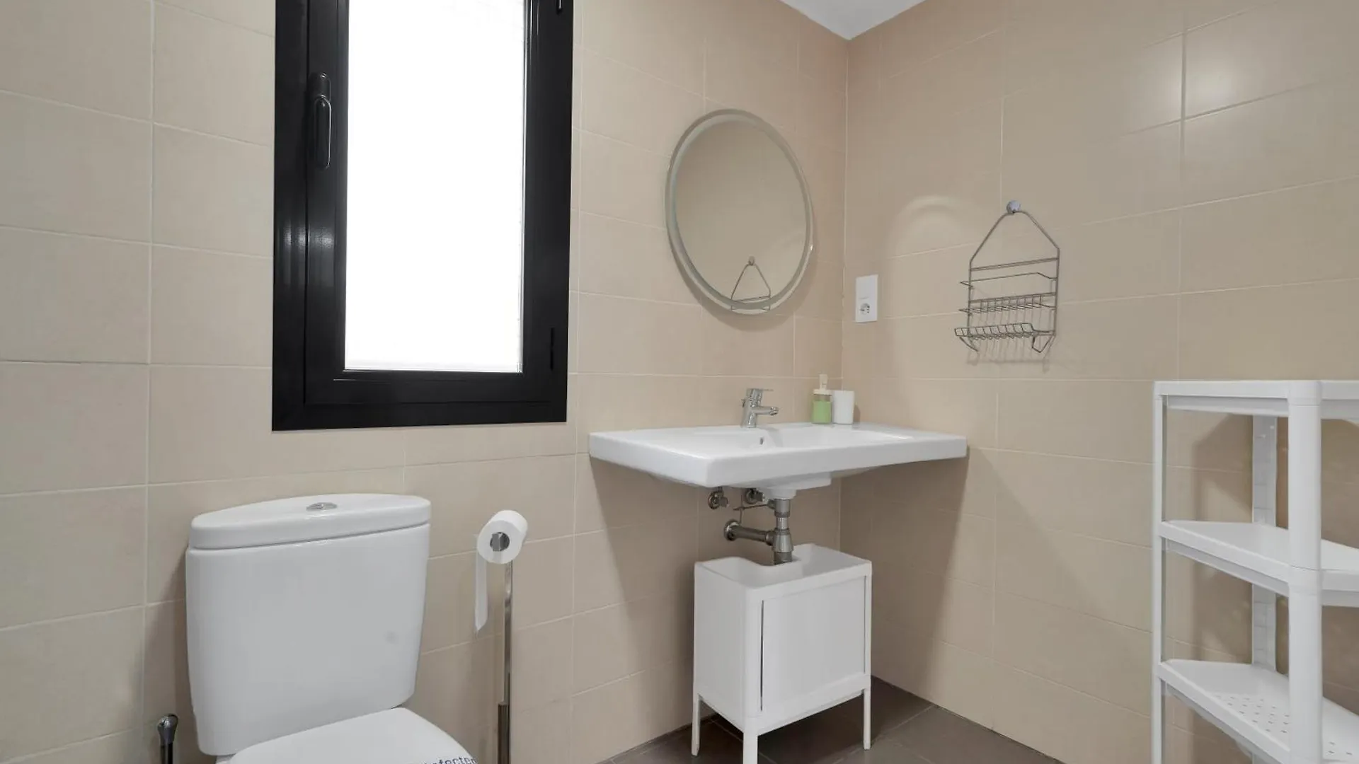 Casa Topacio, 3 Bedrooms And 3 Bathrooms In Quiet Street Mijas