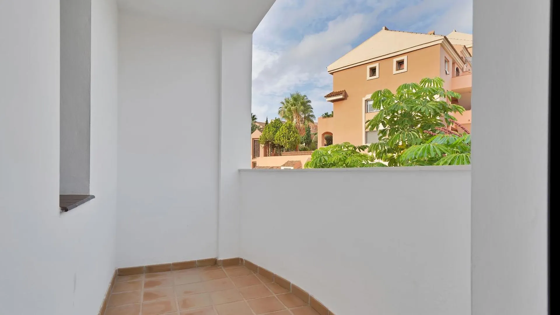 Casa Topacio, 3 Bedrooms And 3 Bathrooms In Quiet Street Mijas 0*,