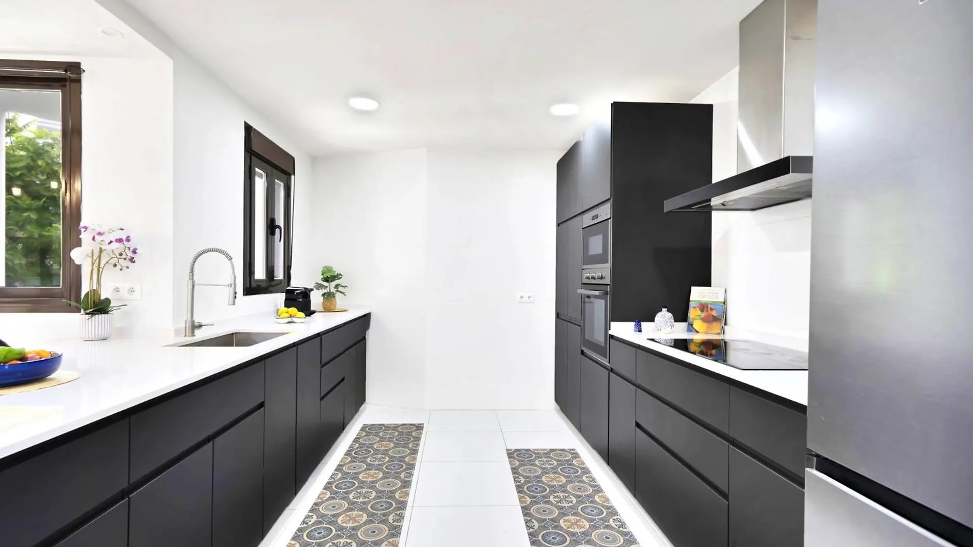 Casa Topacio, 3 Bedrooms And 3 Bathrooms In Quiet Street Mijas Apartment