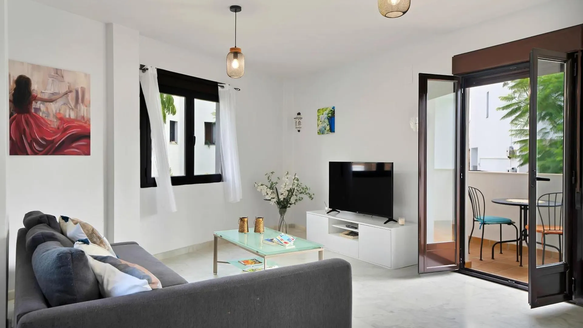 Casa Topacio, 3 Bedrooms And 3 Bathrooms In Quiet Street Mijas Apartment